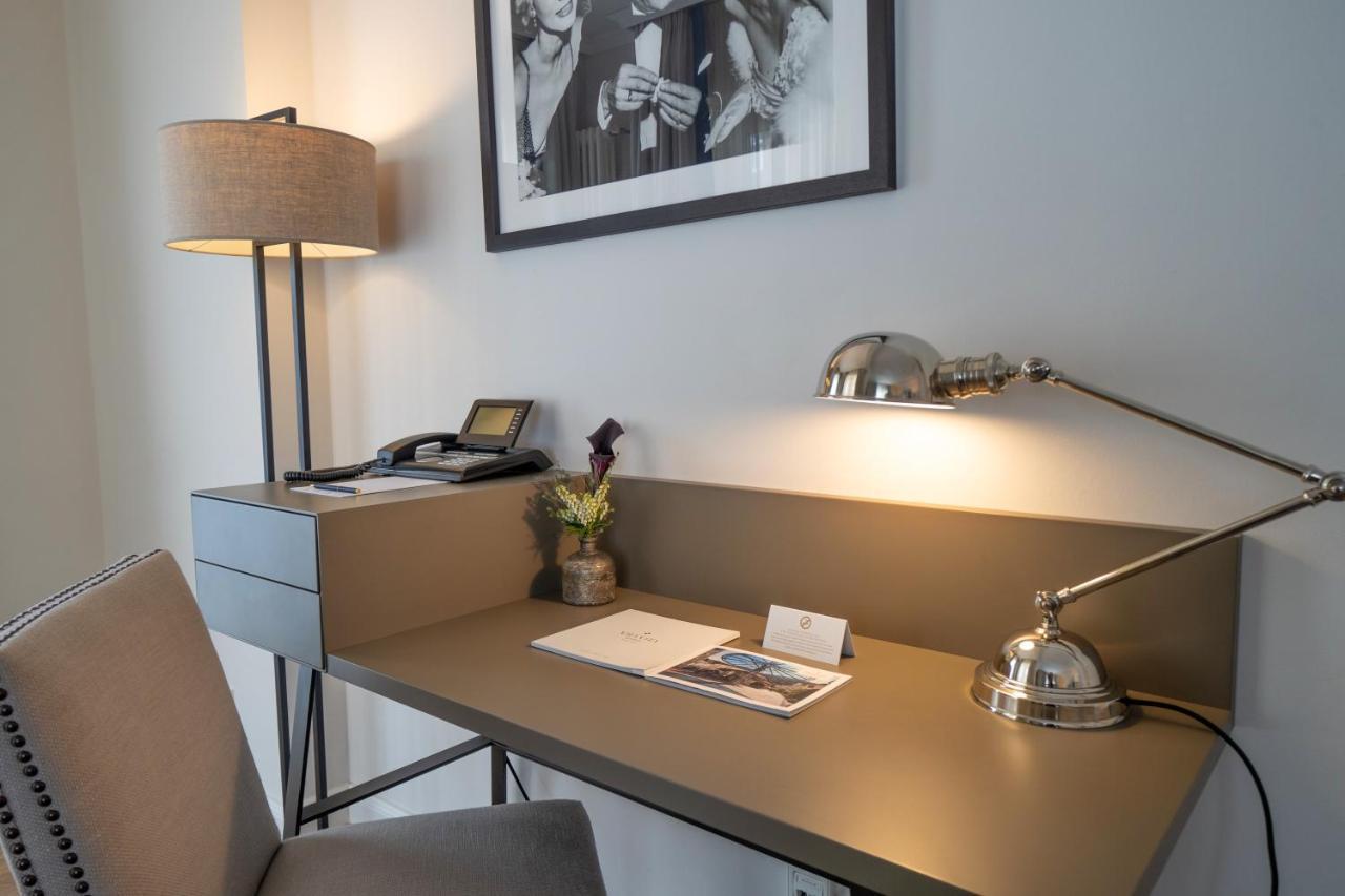 מרבורג Vila Vita Rosenpark מראה חיצוני תמונה A desk with a lamp