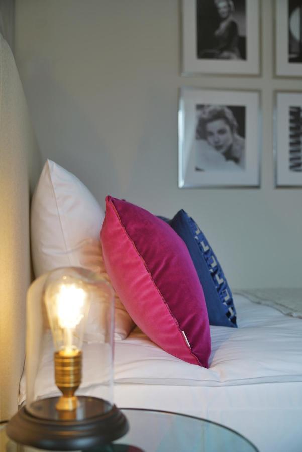 מרבורג Vila Vita Rosenpark מראה חיצוני תמונה Cushions on a bed